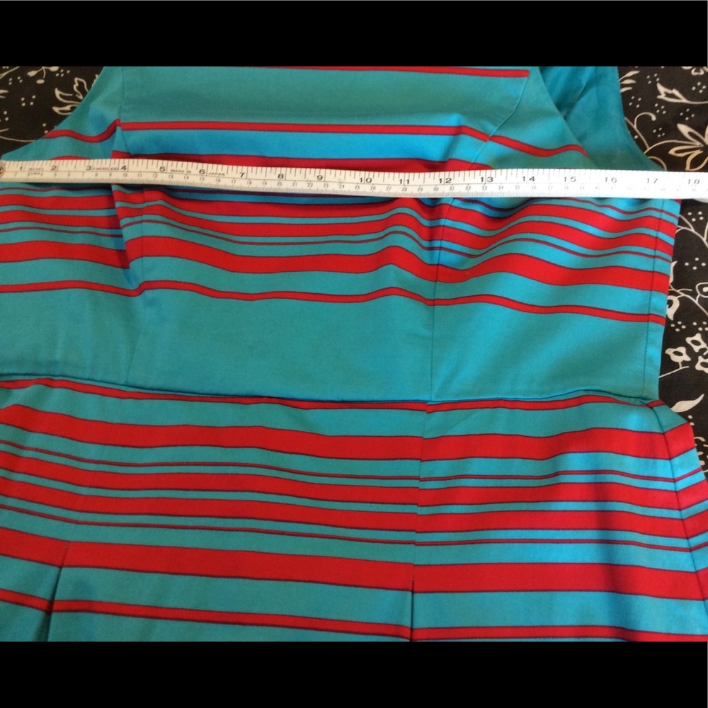 Dress - Picture 5 of 6